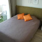 Mill House Apartments2 Butas